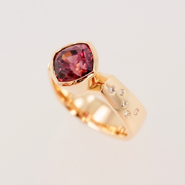 18Kt. Gold Red Zircon & Diamond Ring by Bayot Heer at The Avenue Gallery, a contemporary fine art gallery in Victoria, BC, Canada