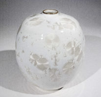 Pearl Bulb #546 by Bill Boyd at The Avenue Gallery, a contemporary fine art gallery in Victoria, BC, Canada.