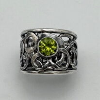 Pebbles Ring with Peridot by A & R Jewellery